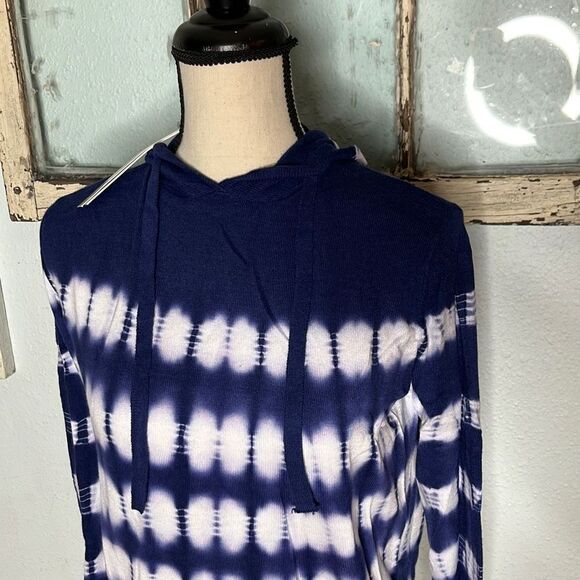 Aqua Women's Tie Dye Hoodie Knitted Long Sleeve Sweater Navy Blue Size Small NWT - Picture 4 of 11
